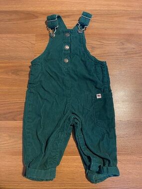✨8/$10. Carter's Dark Green Corduroy Overalls with Front Buttons. 6 months